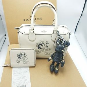 ✔SOLD Coach Disney x MINNIE